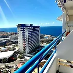Luxury Kim Apartment, Ocean View & Wifi Free Hébergement de vacances Playa Paraiso (Tenerife)