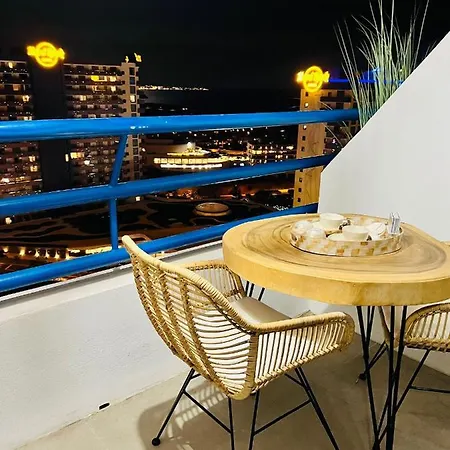 Luxury Kim Apartment, Ocean View & Wifi Free 帕莱索海滩