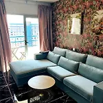 Luxury Kim Apartment, Ocean View & Wifi Free * Плайя-Параисо