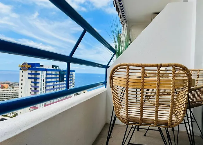 Luxury Kim Apartment, Ocean View & Wifi Free 度假居 *